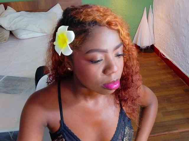 lovely-candy18 webcam