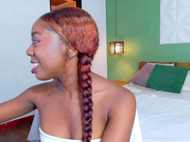 lovely-candy18 webcam