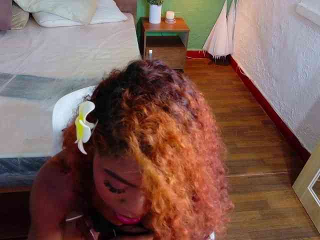 lovely-candy18 webcam