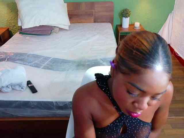 lovely-candy18 webcam