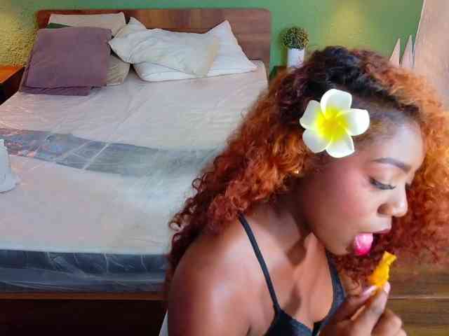 lovely-candy18 webcam