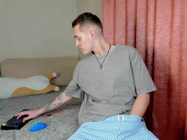 crazybottom24 crazybottom24