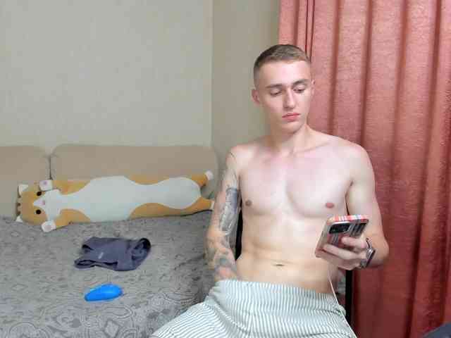 crazybottom24