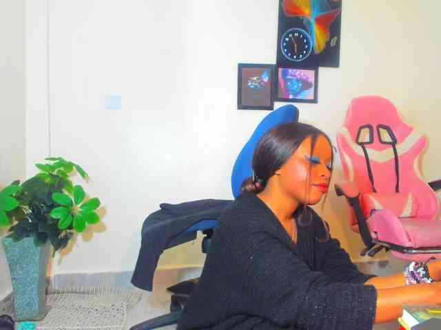sweetlydia webcam