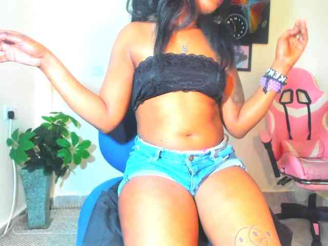 sweetlydia webcam