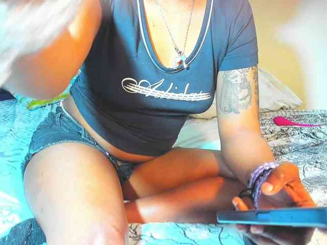 sweetlydia webcam