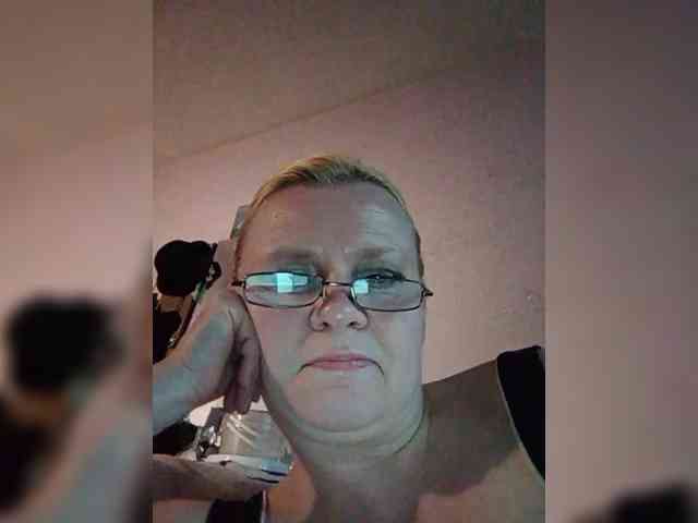 -WhiteQueen- webcam
