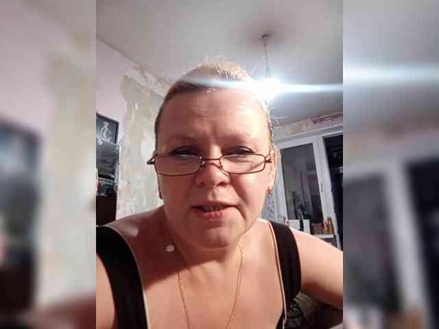 -WhiteQueen- webcam