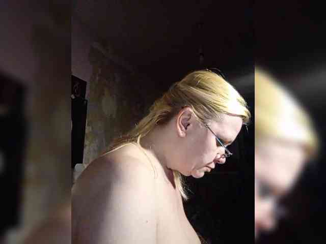 -WhiteQueen- webcam