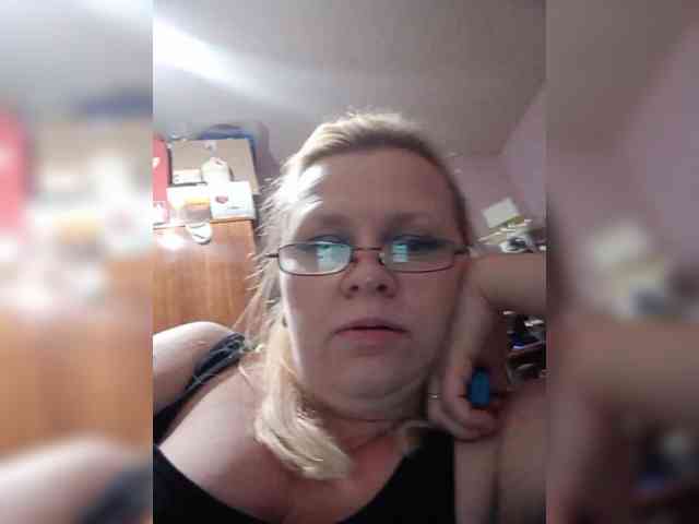 -WhiteQueen- webcam