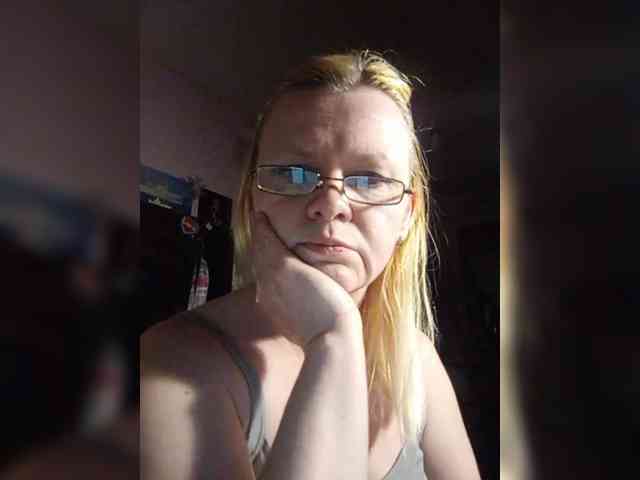 -WhiteQueen- webcam