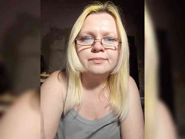 -WhiteQueen- webcam