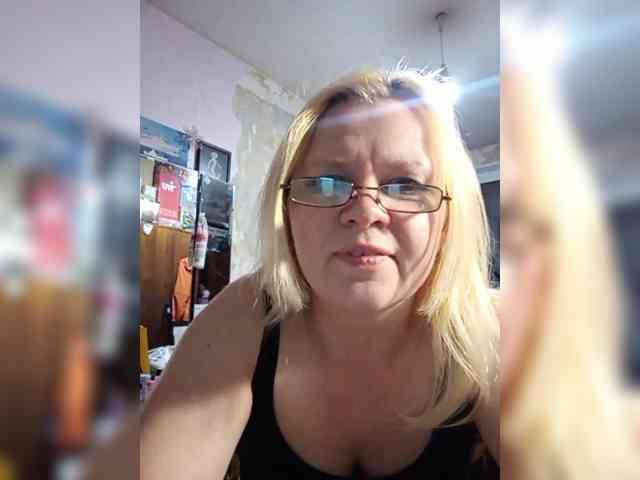 -WhiteQueen- webcam