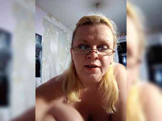 -WhiteQueen- webcam