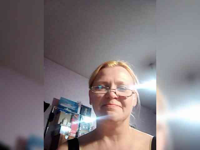 -WhiteQueen- webcam