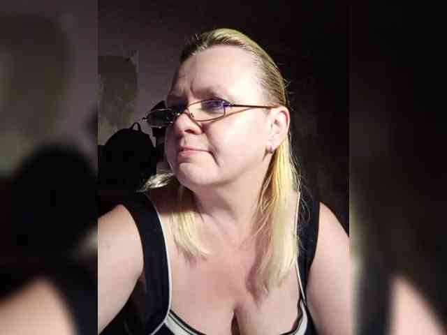 -WhiteQueen- webcam