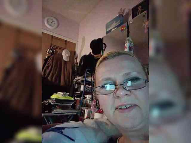 -WhiteQueen- webcam