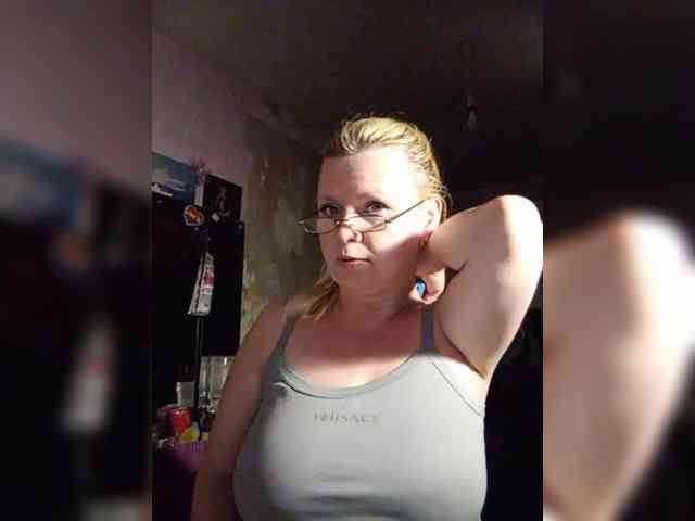 -WhiteQueen- webcam