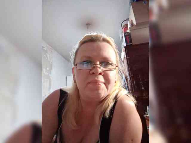 -WhiteQueen- webcam