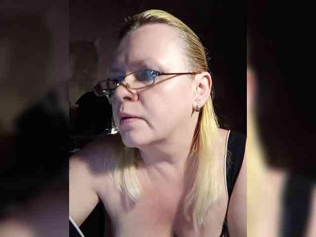 -WhiteQueen- webcam
