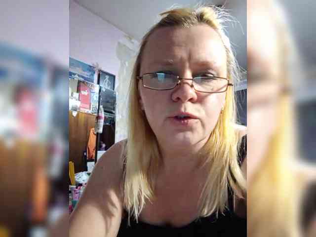 -WhiteQueen- webcam