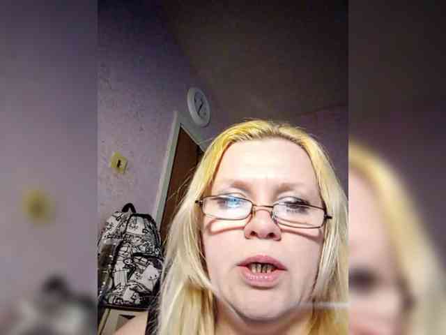 -WhiteQueen- webcam