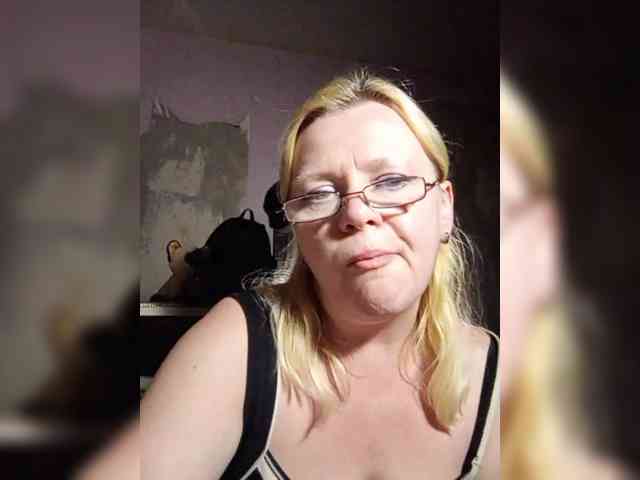 -WhiteQueen- webcam