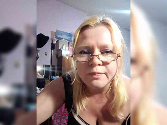 -WhiteQueen- webcam