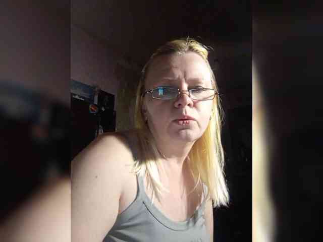 -WhiteQueen- webcam