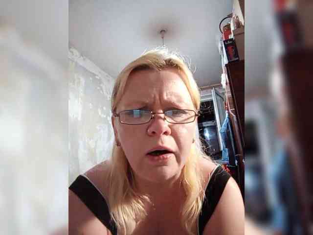 -WhiteQueen- webcam