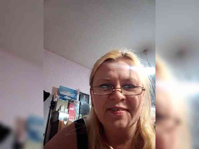 -WhiteQueen- webcam