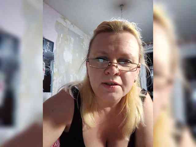 -WhiteQueen- webcam