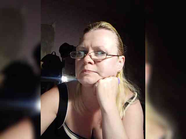-WhiteQueen- webcam