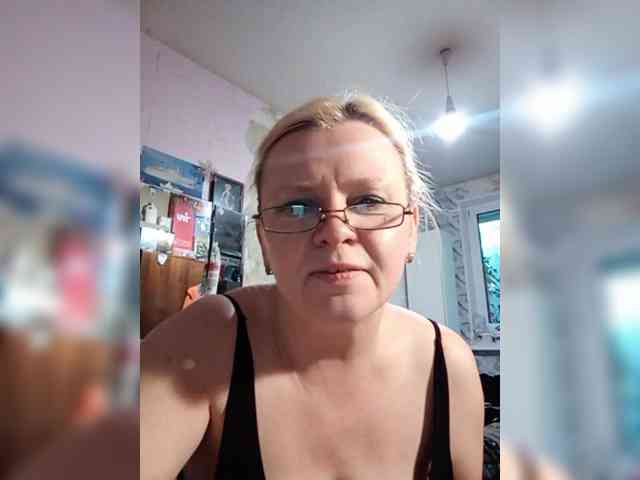-WhiteQueen- webcam