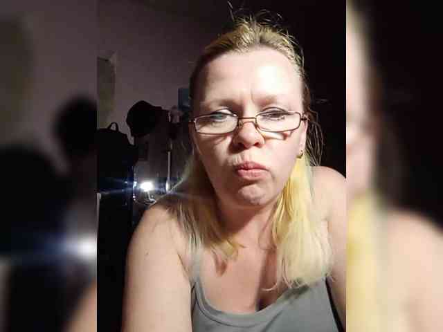 -WhiteQueen- webcam