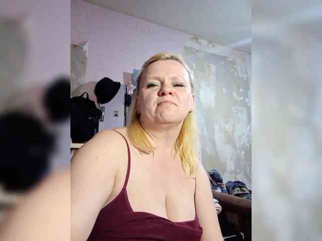 -WhiteQueen- webcam