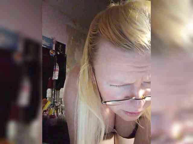 -WhiteQueen- webcam