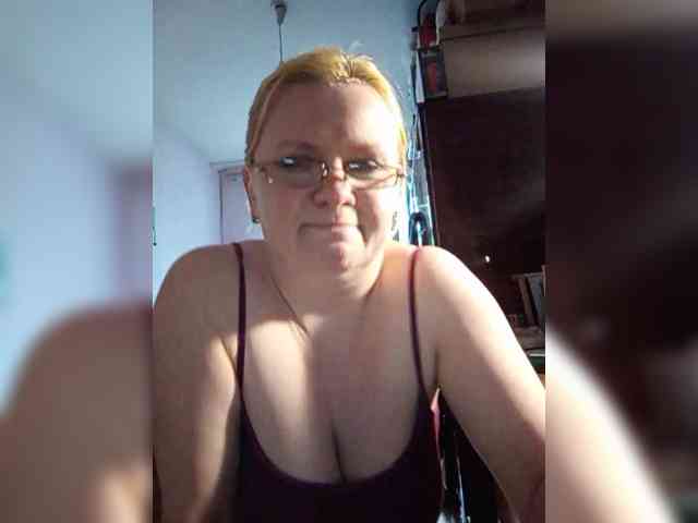 -WhiteQueen- webcam