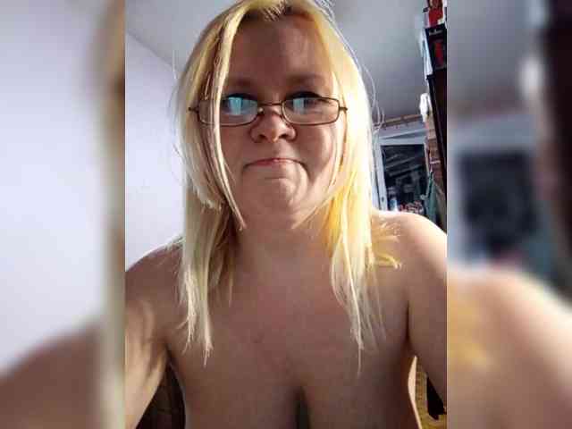 -WhiteQueen- webcam