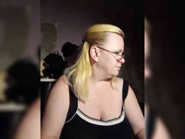-WhiteQueen- webcam