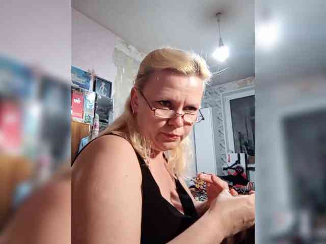 -WhiteQueen- webcam