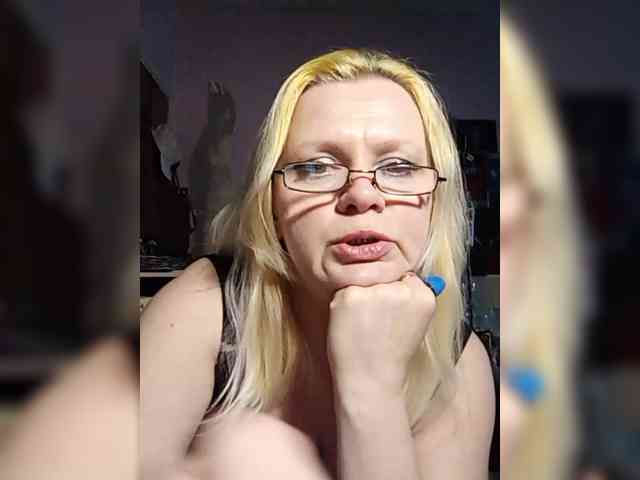 -WhiteQueen- webcam