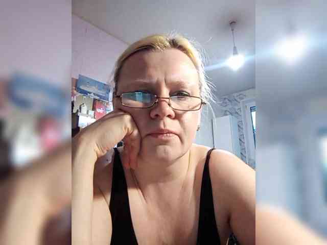 -WhiteQueen- webcam