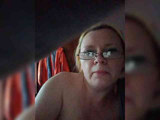 -WhiteQueen- webcam