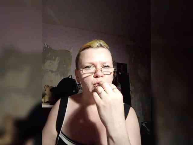 -WhiteQueen- webcam