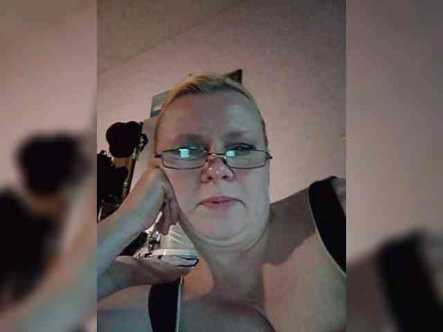 -WhiteQueen- webcam