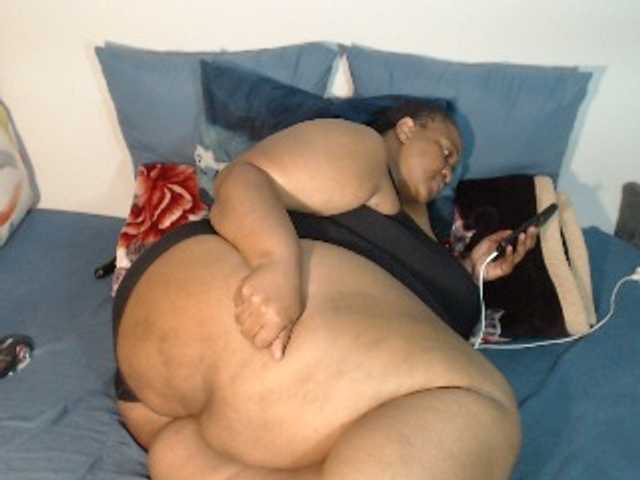 bootydiva83's BongaCams show and profile