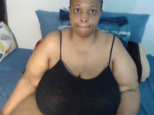 bootydiva83 bootydiva83