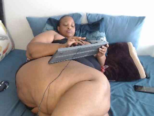 bootydiva83 bootydiva83