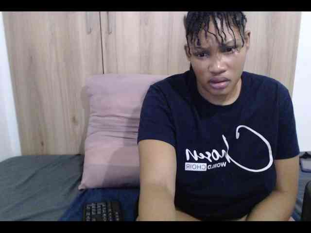 SexyJuicyLips Live Webcam on BongaCams SexyJuicyLips Live Webcam on BongaCams